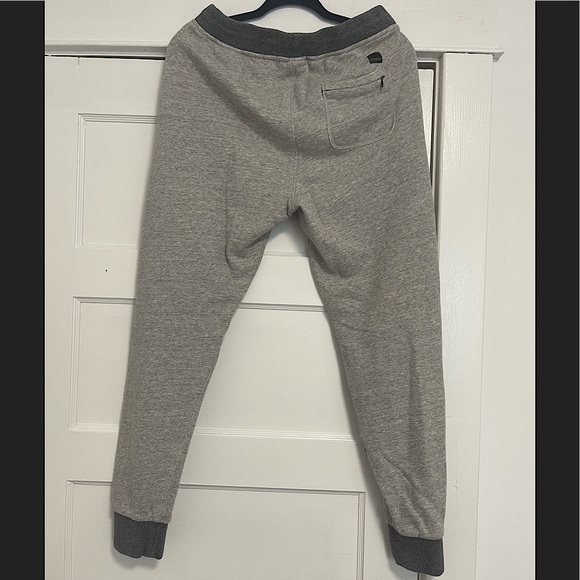 EUC Men’s Small Scotch & Soda Drawstring Joggers With Rear Zipper Pocket In Grey - Picture 2 of 10